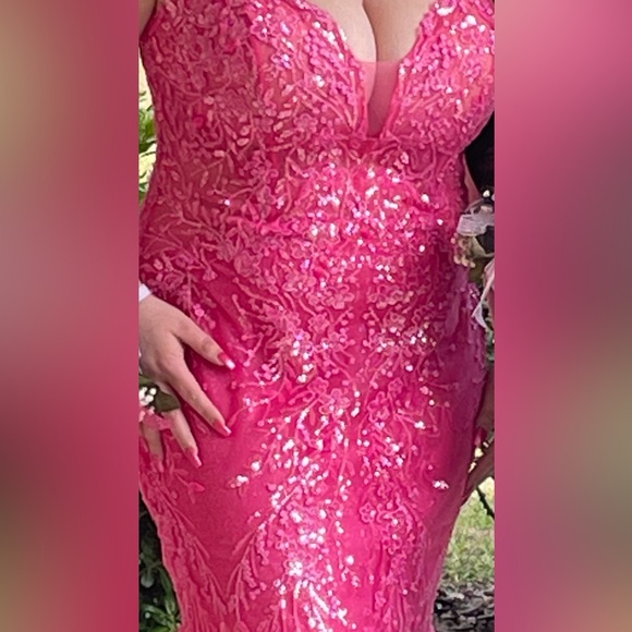 Prom Dress!! - Picture 3 of 5